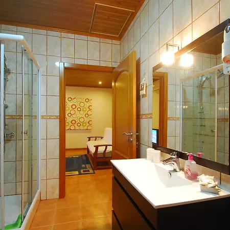 ゲストハウス Alojamentos Flores Island Faja Grande