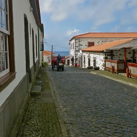 ゲストハウス Alojamentos Flores Island Faja Grande