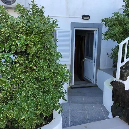 Casa de hóspedes Alojamentos Flores Island