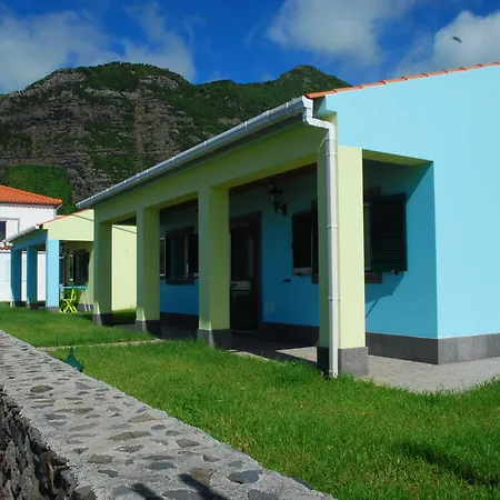 Casa de hóspedes Alojamentos Flores Island 4*