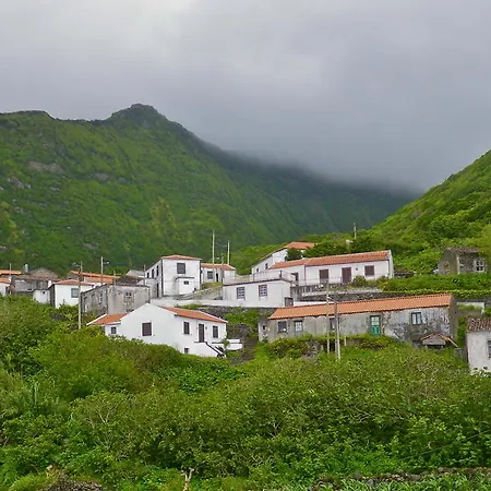 Alojamentos Flores Island