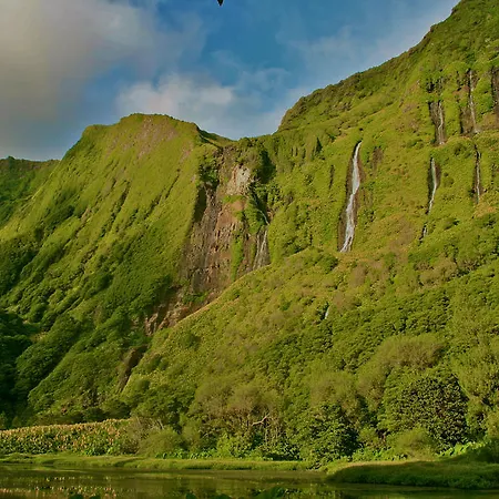Casa de hóspedes Alojamentos Flores Island